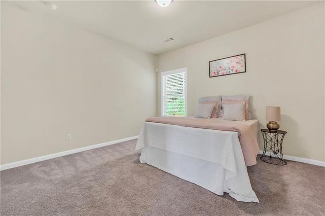 231 Homestead Circle, Forsyth, GA 31029
