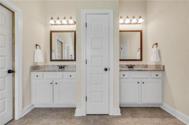 231 Homestead Circle, Forsyth, GA 31029