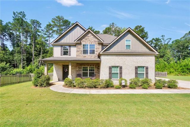 231 Homestead Circle, Forsyth, GA 31029