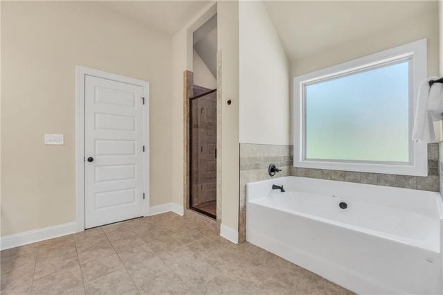 231 Homestead Circle, Forsyth, GA 31029
