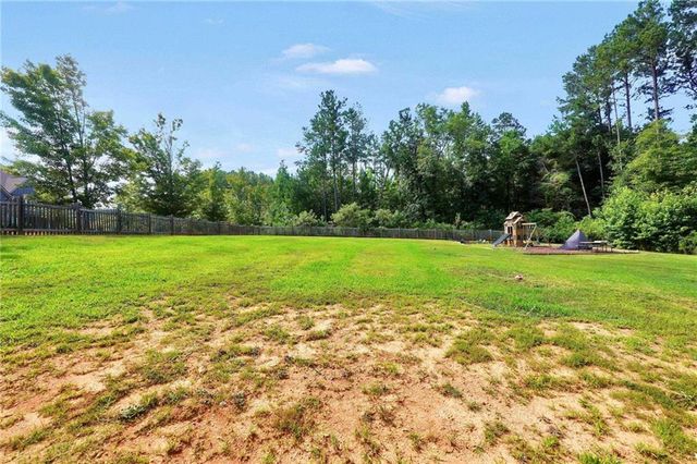 231 Homestead Circle, Forsyth, GA 31029