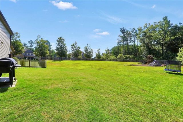 231 Homestead Circle, Forsyth, GA 31029