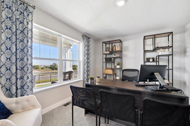 2242 LaTour Drive, Shakopee, MN 55379