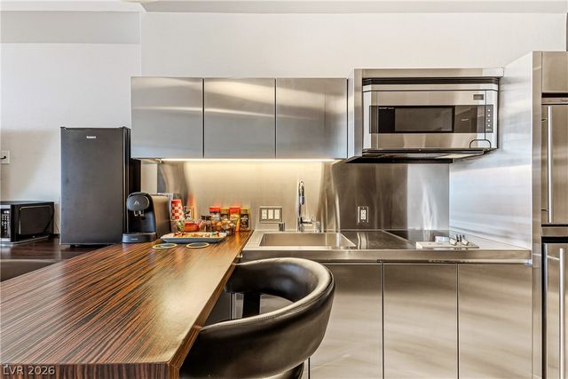 4381 West Flamingo Road 3207, Las Vegas, NV 89103