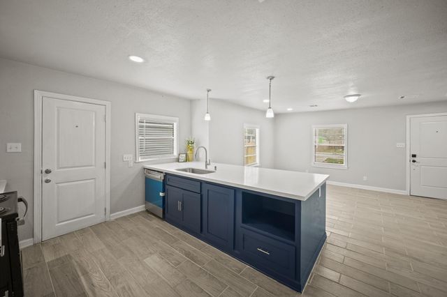3430 Seabrook Street, Houston, TX 77021
