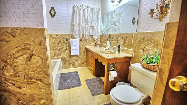 200 Louise Street, Nocona, TX 76255