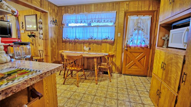 200 Louise Street, Nocona, TX 76255