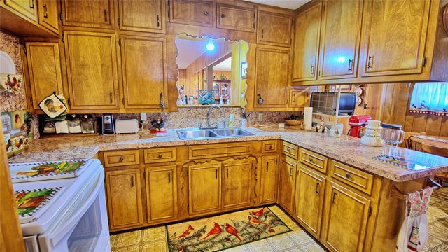 200 Louise Street, Nocona, TX 76255