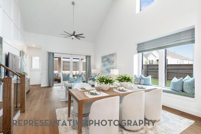 18122 Sunlit Oasis Drive, Webster, TX 77598