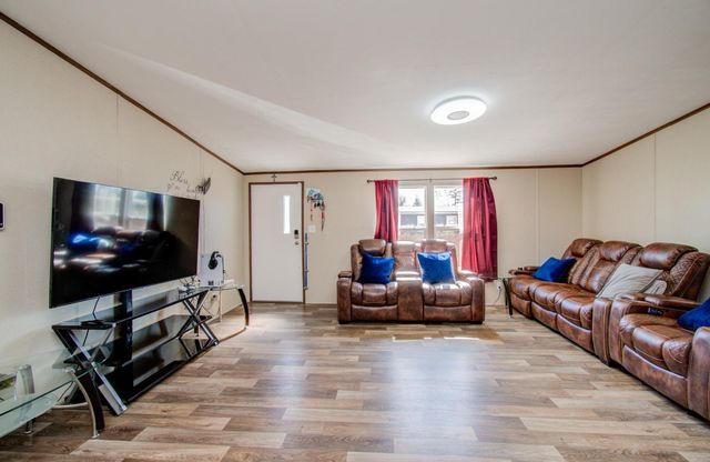 369 Road 5262, Cleveland, TX 77327