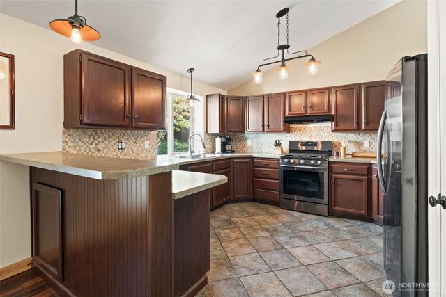 14205 77th Avenue E, Puyallup, WA 98373