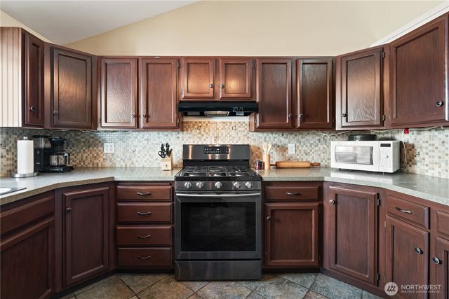 14205 77th Avenue E, Puyallup, WA 98373