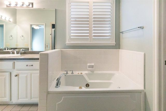 4437 Alturas Court, Oklahoma City, OK 73120