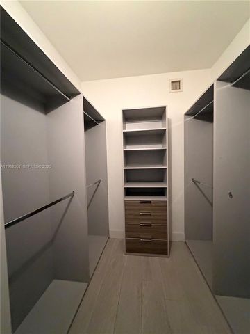 1010 SW 2nd Ave 1405, Miami, FL 33130