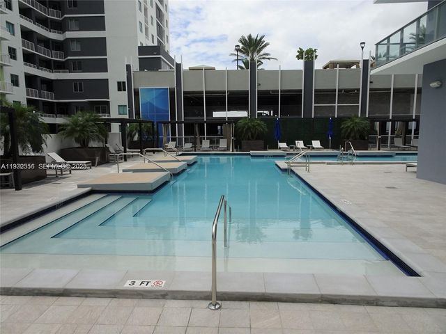 1010 SW 2nd Ave 1405, Miami, FL 33130