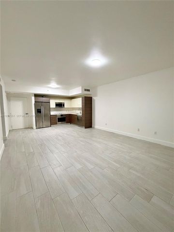 1010 SW 2nd Ave 1405, Miami, FL 33130