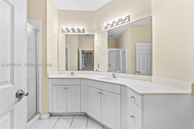 2004 Freeport Ln 4106, Riviera Beach, FL 33404