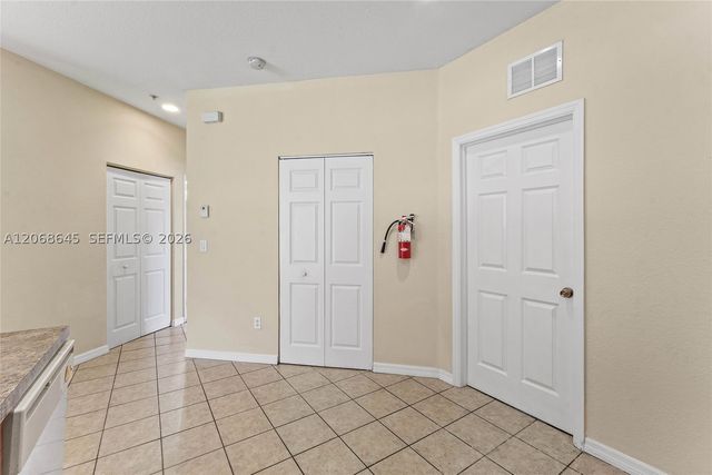 2004 Freeport Ln 4106, Riviera Beach, FL 33404
