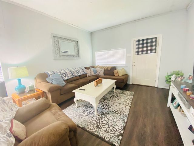 1341 S State Hwy 205, Mclendon Chisholm, TX 75032