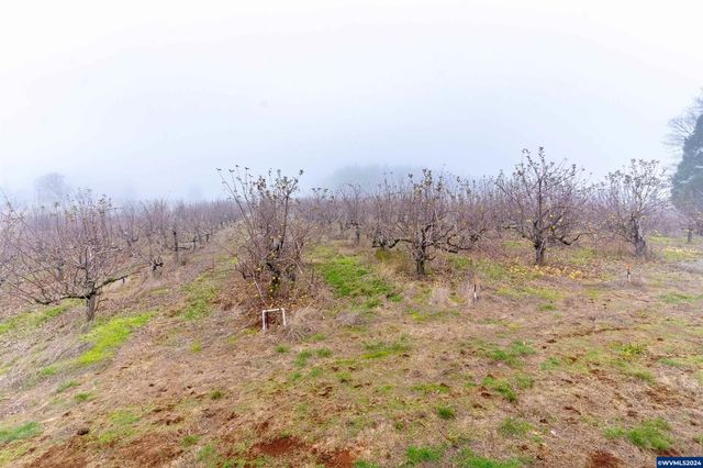 3731 Vitae Springs Rd S, Salem, OR 97306