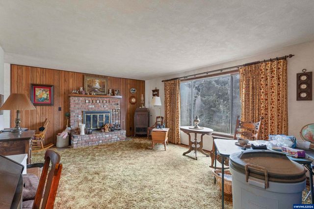 3731 Vitae Springs Rd S, Salem, OR 97306