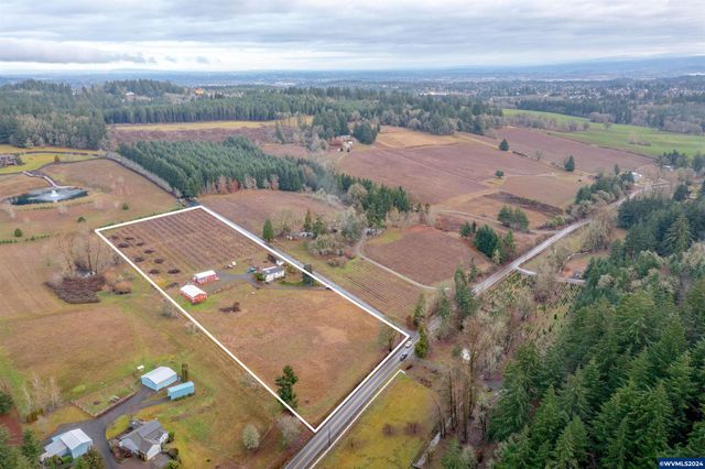 3731 Vitae Springs Rd S, Salem, OR 97306