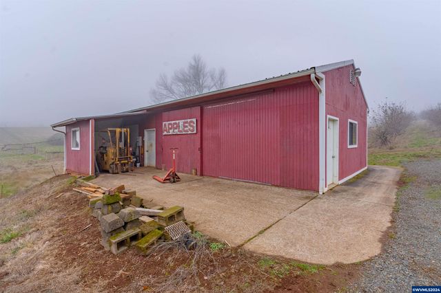 3731 Vitae Springs Rd S, Salem, OR 97306