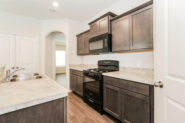 1240 Narrow Heights Drive, Conroe, TX 77301