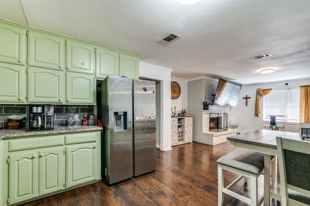 3551 Reeves Street, North Richland Hills, TX 76117