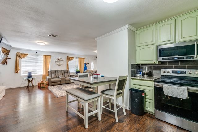 3551 Reeves Street, North Richland Hills, TX 76117