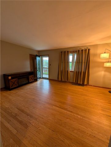 112 Patti Ln, Hopewell Twp, PA 15001