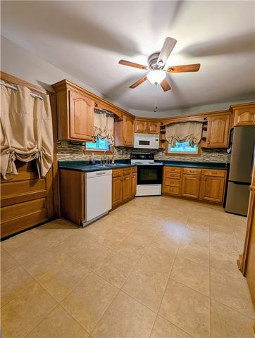 112 Patti Ln, Hopewell Twp, PA 15001