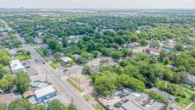 700 PORTER ST, San Antonio, TX 78210