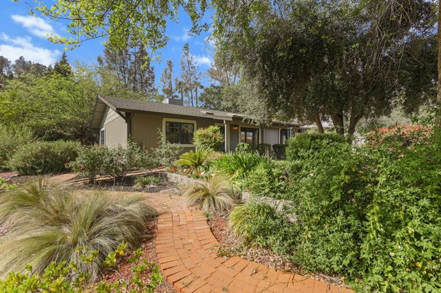 4550 Placer Road, Redding, CA 96001