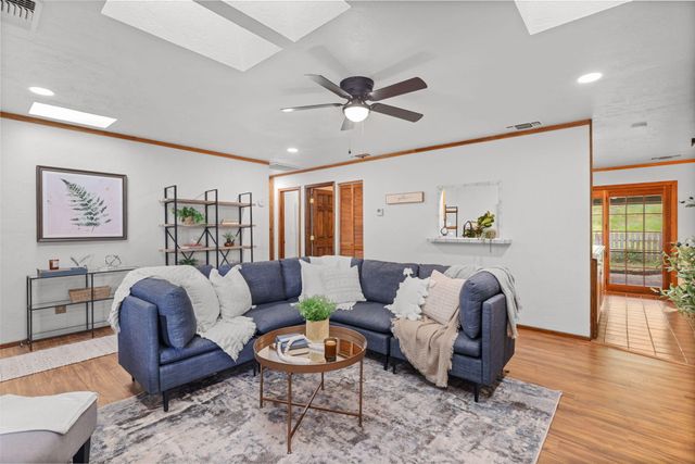 4550 Placer Road, Redding, CA 96001