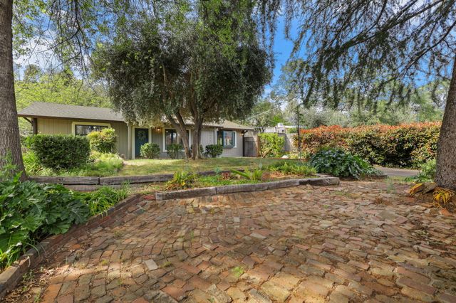 4550 Placer Road, Redding, CA 96001