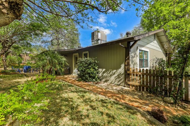 4550 Placer Road, Redding, CA 96001