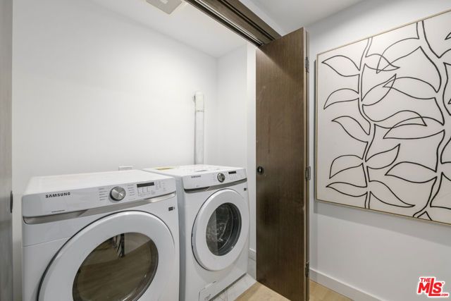 5851 Westside Crossing Lane, Los Angeles, CA 90034