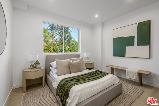 5851 Westside Crossing Lane, Los Angeles, CA 90034
