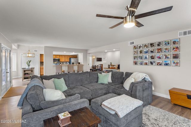 568 W Chatfield Street, Vail, AZ 85641