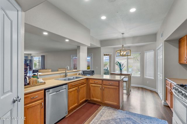 568 W Chatfield Street, Vail, AZ 85641