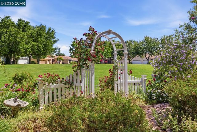 1118 Jonagold Way, Brentwood, CA 94513