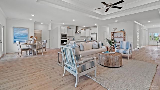 4825 Eider Rd, Pace, FL 32571