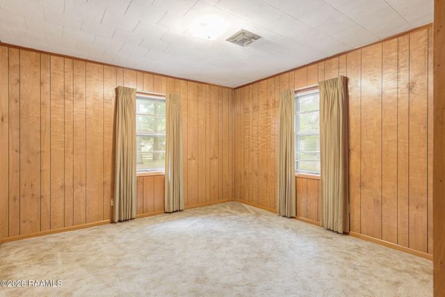 2403 W Schambers Street, Basile, LA 70515