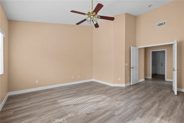 2104 W Avenue J6, Lancaster, CA 93536