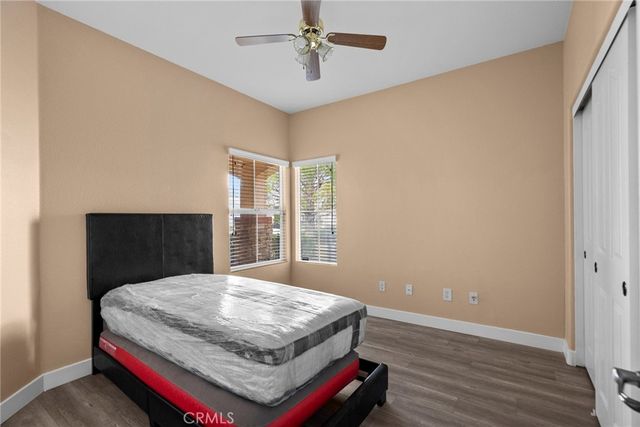 2104 W Avenue J6, Lancaster, CA 93536