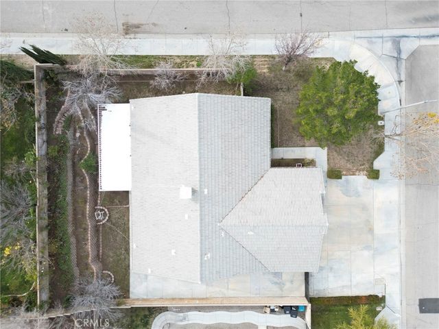 2104 W Avenue J6, Lancaster, CA 93536