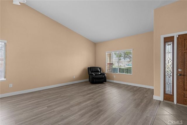 2104 W Avenue J6, Lancaster, CA 93536