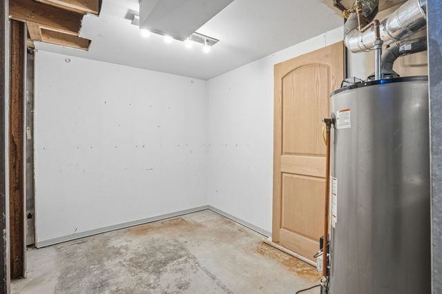 2316 Pacific Street, Davenport, IA 52804