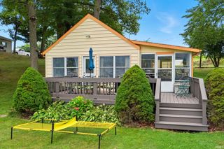 0715 E 680 S, Wolcottville, IN 46795